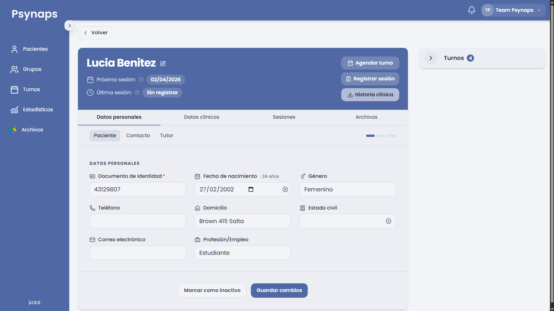 Ficha de paciente con resumen de sesiones, datos de contacto y menú de navegación por pestañas